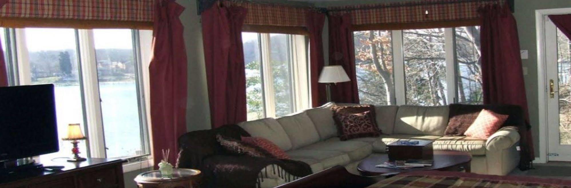 Laurel Grove Inn Riva Экстерьер фото